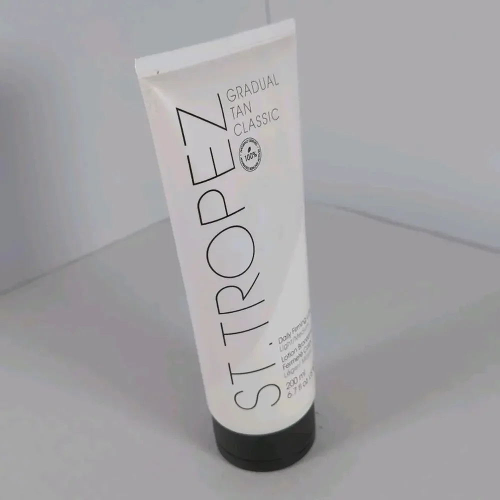St‎ Tropez NEW Gradual Tan Classic Daily Firming Lotion Light/Medium 6.7 oz